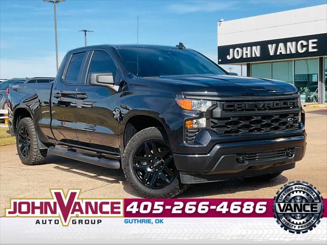 2023 Chevrolet Silverado 1500 4WD Double Cab Standard Bed Custom