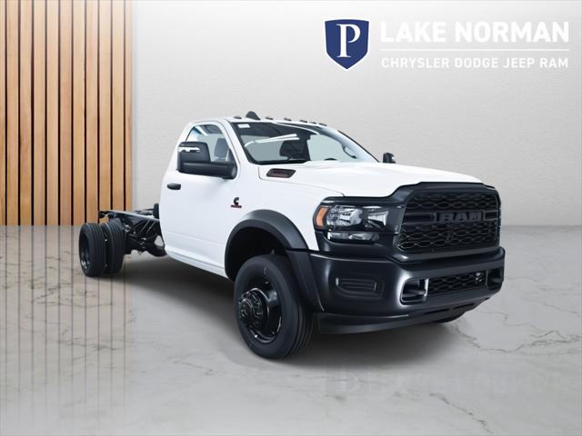 2024 RAM Ram 5500 Chassis Cab RAM 5500 TRADESMAN CHASSIS REGULAR CAB 4X2 84 CA