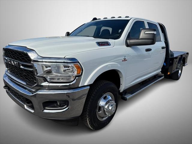 2024 RAM Ram 3500 Chassis Cab RAM 3500 TRADESMAN CREW CAB CHASSIS 4X4 60 CA