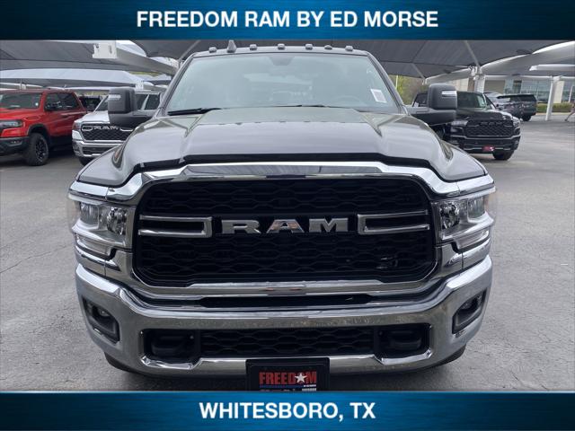 2024 RAM Ram 3500 Chassis Cab RAM 3500 TRADESMAN CREW CAB CHASSIS 4X4 60 CA