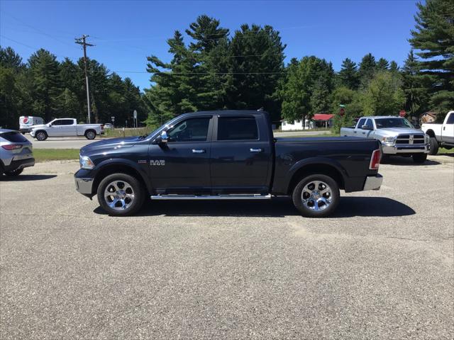 2017 RAM 1500 Laramie Crew Cab 4x4 57 Box
