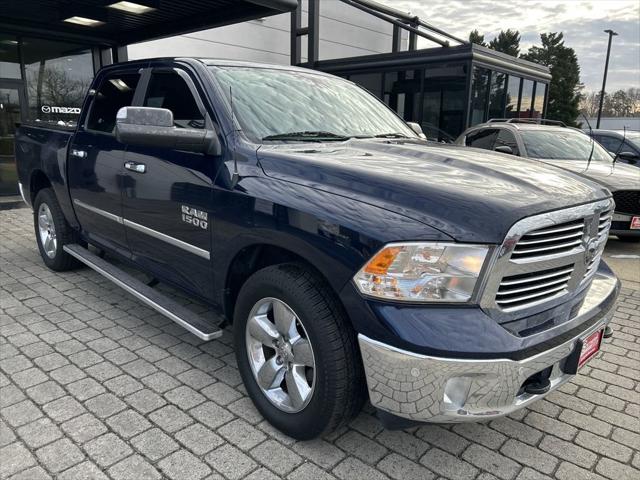 2017 RAM 1500 Big Horn Crew Cab 4x4 57 Box