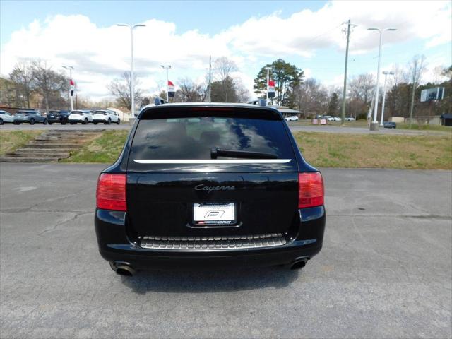 2005 Porsche Cayenne Standard
