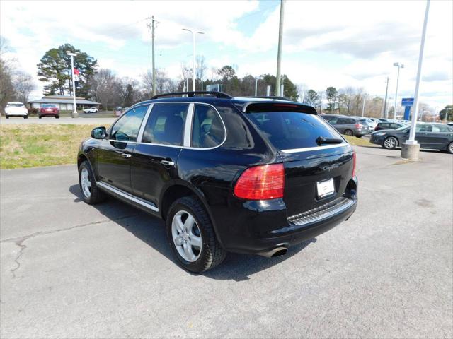 2005 Porsche Cayenne Standard