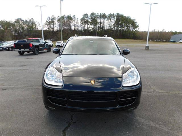 2005 Porsche Cayenne Standard