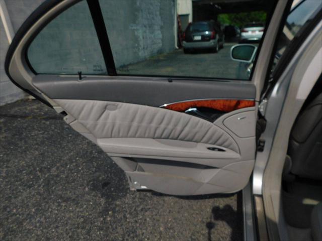 2005 Mercedes-Benz E 320 E 320
