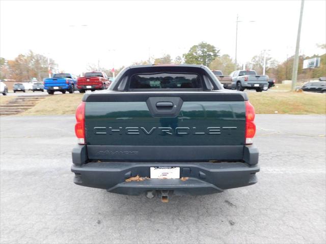 2002 Chevrolet Avalanche Base