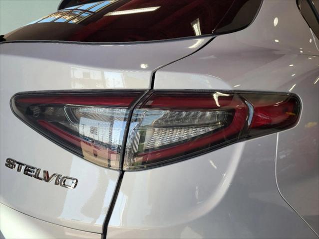 2025 Alfa Romeo Stelvio Sprint AWD