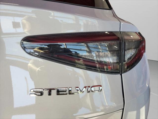 2025 Alfa Romeo Stelvio Sprint AWD