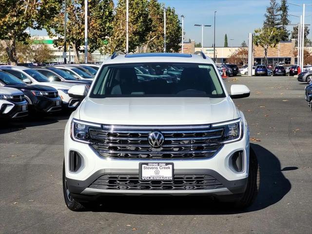 2024 Volkswagen Atlas 2.0T SE w/Technology