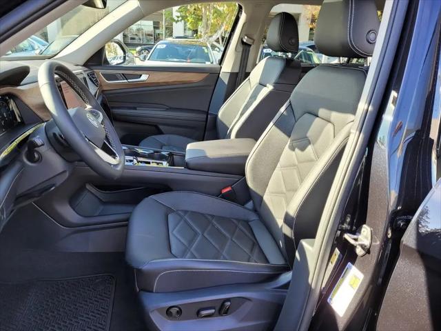 2024 Volkswagen Atlas 2.0T SE w/Technology