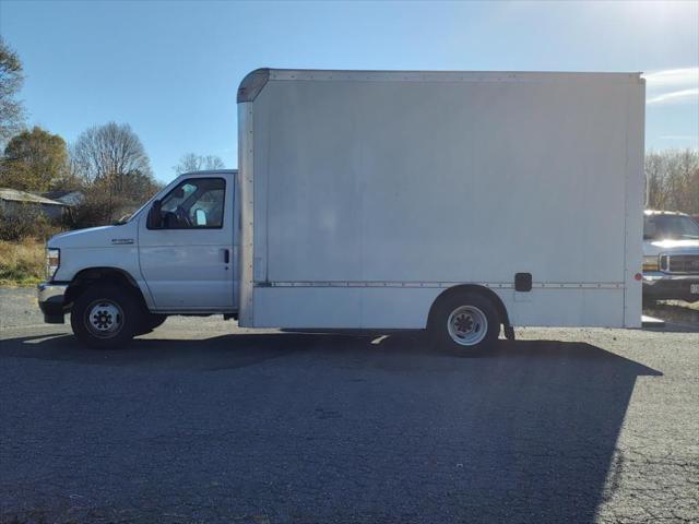 2023 Ford E-Series E-450 SD 2dr 158 in. WB DRW Cutaway Chassis