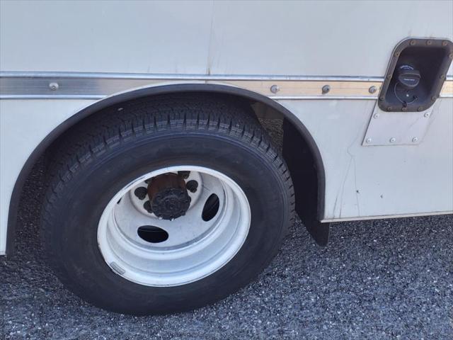 2023 Ford E-Series E-450 SD 2dr 158 in. WB DRW Cutaway Chassis
