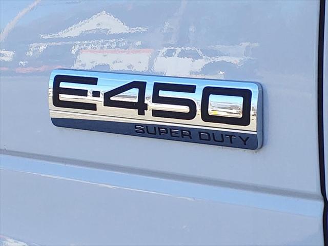 2023 Ford E-Series E-450 SD 2dr 158 in. WB DRW Cutaway Chassis