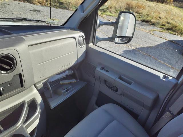 2023 Ford E-Series E-450 SD 2dr 158 in. WB DRW Cutaway Chassis