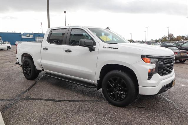 2023 Chevrolet Silverado 1500 2WD Crew Cab Short Bed Custom