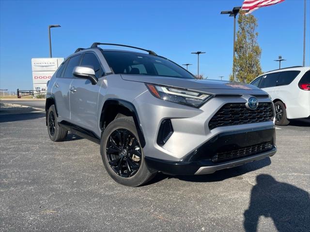 2022 Toyota RAV4 Hybrid SE