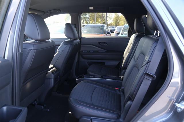 2025 Nissan Pathfinder Rock Creek 4WD