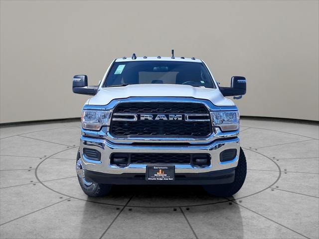 2024 RAM Ram 3500 RAM 3500 TRADESMAN CREW CAB 4X4 8 BOX