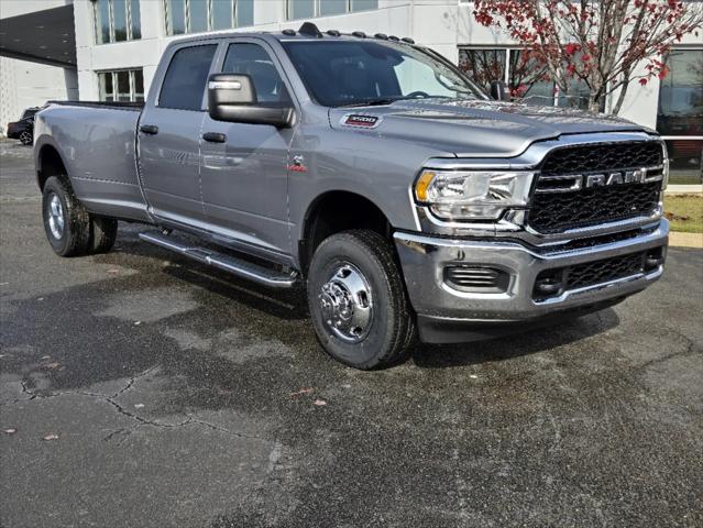 2024 RAM Ram 3500 RAM 3500 TRADESMAN CREW CAB 4X4 8 BOX