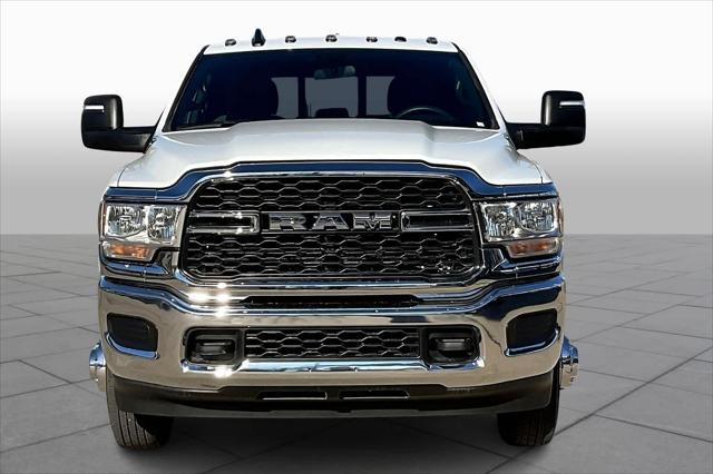 2024 RAM Ram 3500 RAM 3500 TRADESMAN CREW CAB 4X4 8 BOX