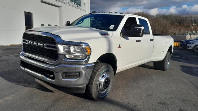 2024 RAM Ram 3500 RAM 3500 TRADESMAN CREW CAB 4X4 8 BOX