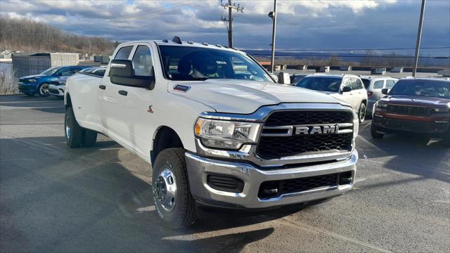 2024 RAM Ram 3500 RAM 3500 TRADESMAN CREW CAB 4X4 8 BOX