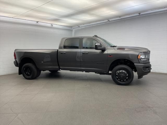 2024 RAM Ram 3500 RAM 3500 BIG HORN CREW CAB 4X4 8 BOX