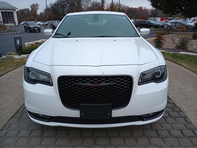 2022 Chrysler 300 S