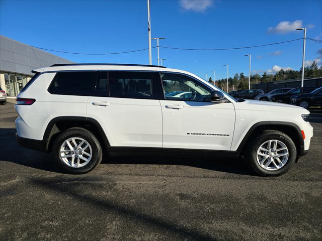 2023 Jeep Grand Cherokee L Laredo 4x4