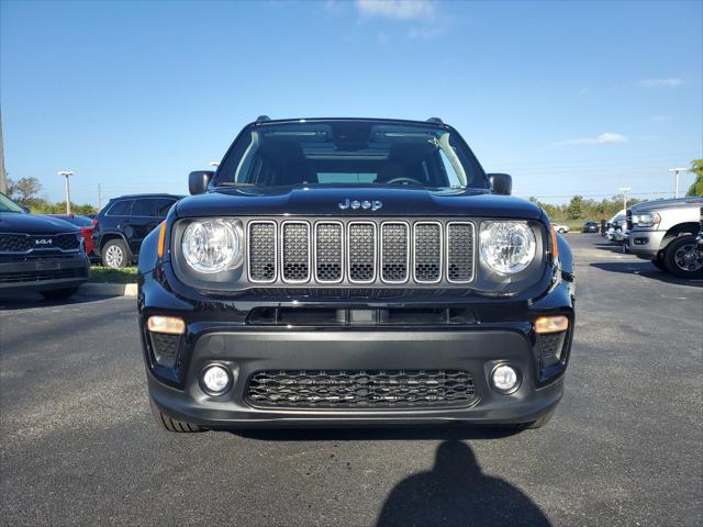 2023 Jeep Renegade RENEGADE LATITUDE 4X4