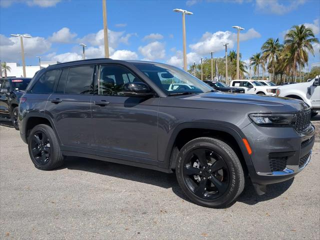 2023 Jeep Grand Cherokee Altitude 4x4