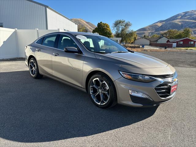 2022 Chevrolet Malibu FWD LT