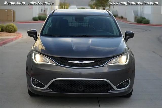 2020 Chrysler Pacifica Touring