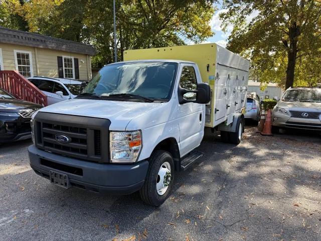 2017 Ford E-450 Cutaway E-450