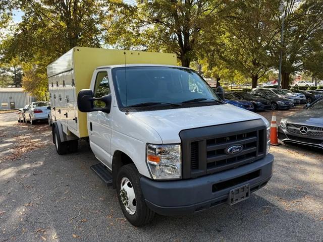 2017 Ford E-450 Cutaway E-450