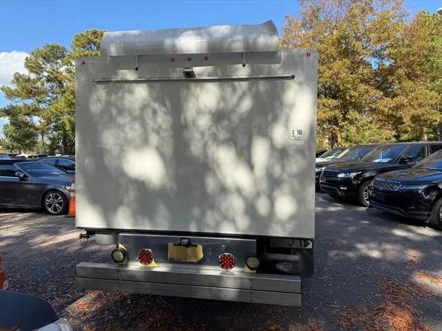 2017 Ford E-450 Cutaway E-450