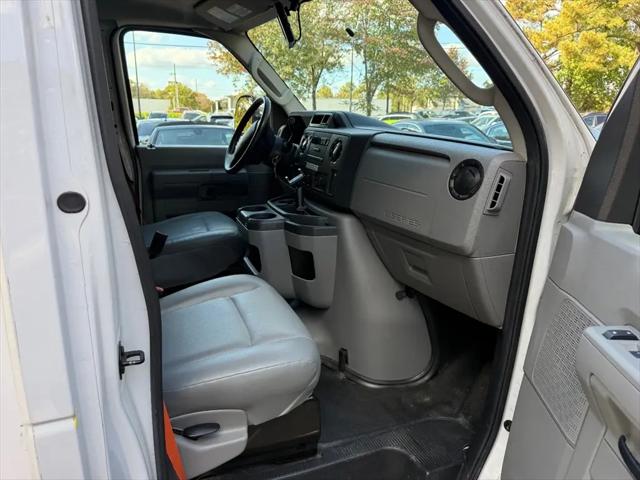 2017 Ford E-450 Cutaway E-450
