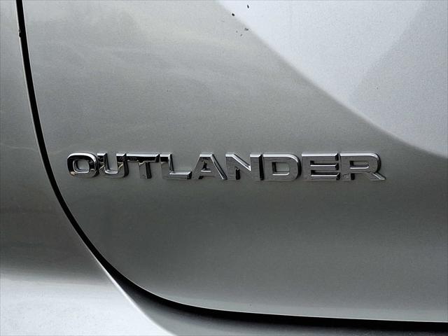2023 Mitsubishi Outlander ES 2.5 S-AWC