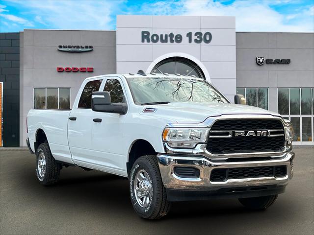 2024 RAM 2500 Tradesman Crew Cab 4x4 8 Box