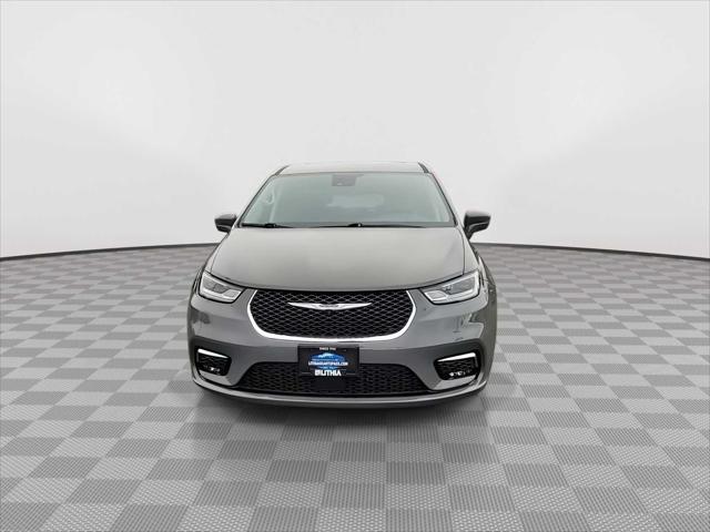 2022 Chrysler Pacifica Hybrid Touring L 2022 Chrysler Pacifica Hybrid Touring L