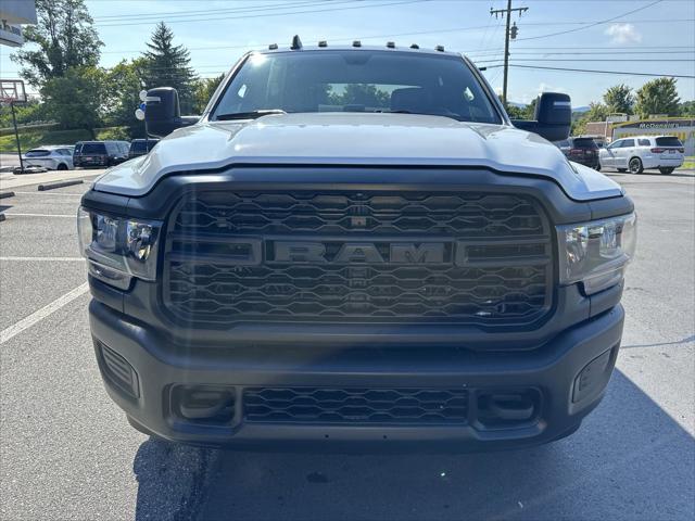 2024 RAM Ram 3500 Chassis Cab RAM 3500 TRADESMAN CREW CAB CHASSIS 4X2 60 CA