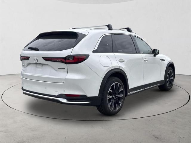 2025 Mazda X-90 Premium Plus Package