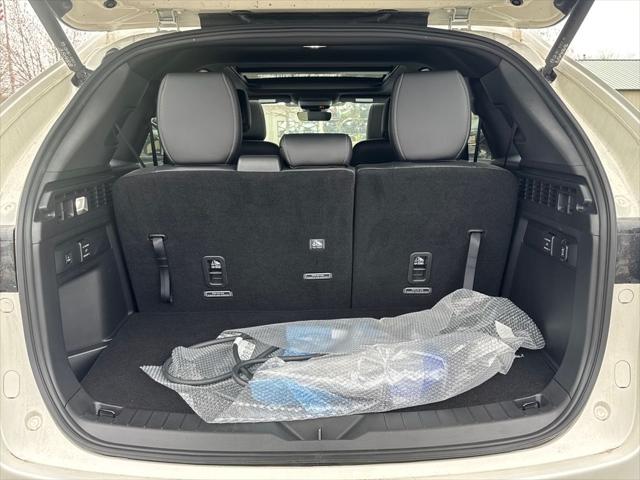 2025 Mazda X-90 Premium Plus Package