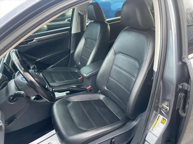 2017 Volkswagen Passat 1.8T SE