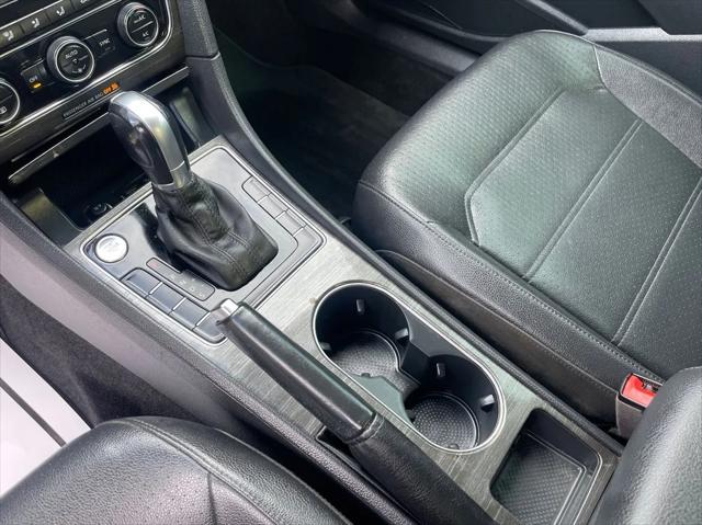 2017 Volkswagen Passat 1.8T SE