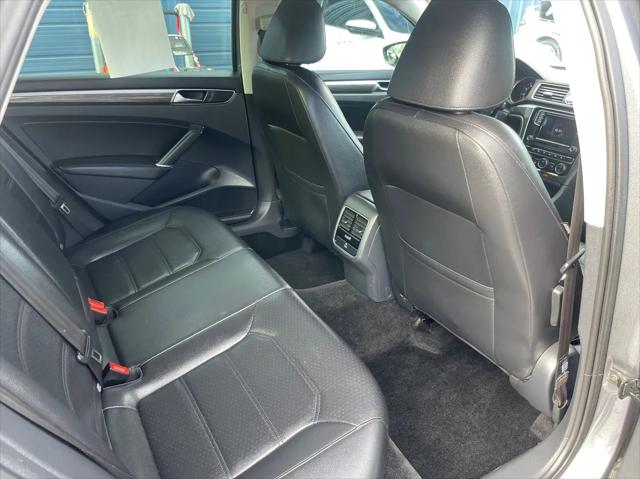 2017 Volkswagen Passat 1.8T SE
