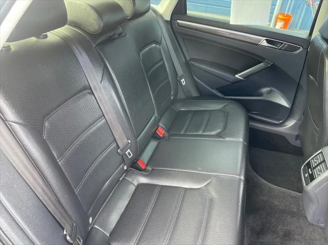 2017 Volkswagen Passat 1.8T SE