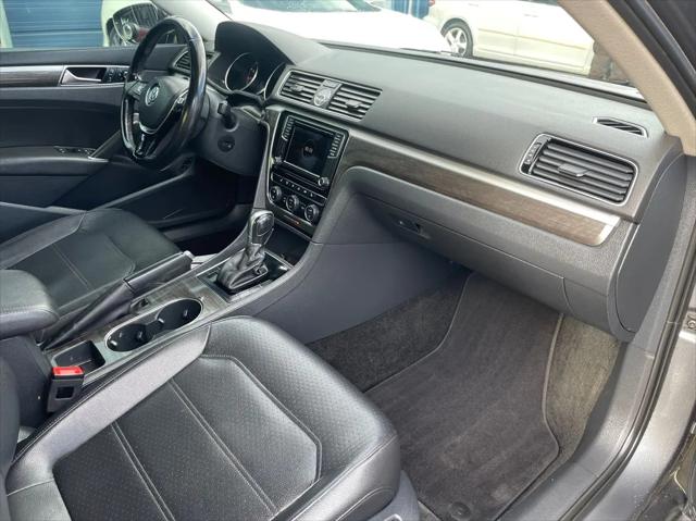 2017 Volkswagen Passat 1.8T SE