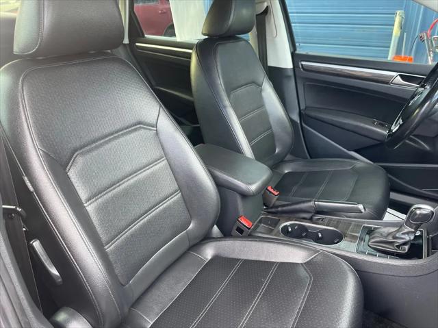 2017 Volkswagen Passat 1.8T SE